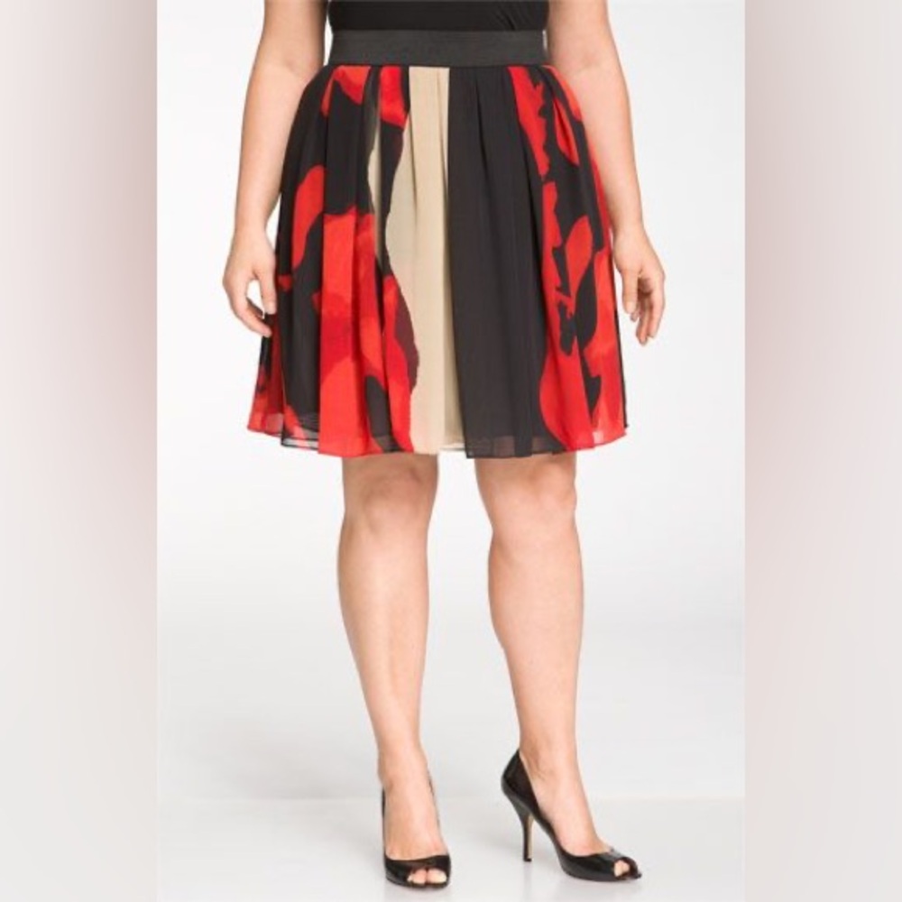 Vince Camuto Placed Passion Skirt Red Black Pleated A-line Size 0P